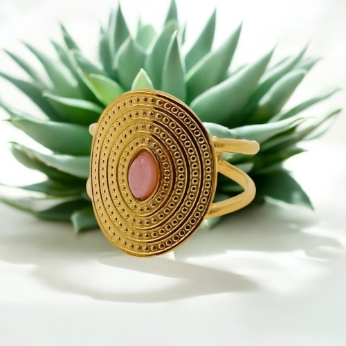 Anillo Cuarzo Rosa en acero dorado inoxidable