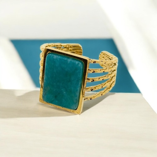 Anillo Apatito en acero dorado inoxidable