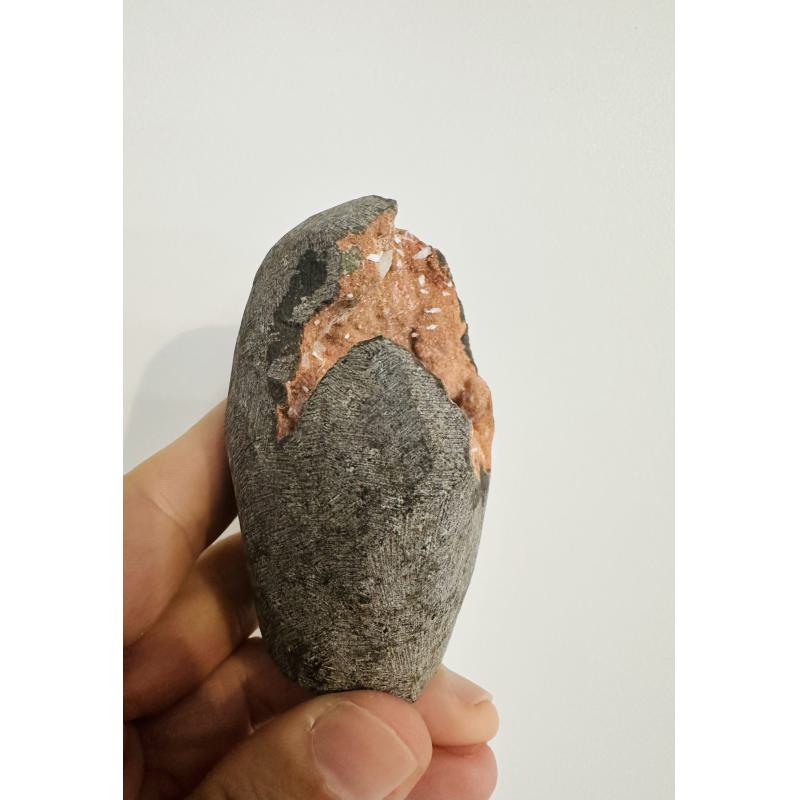 Geoda de Calcedonia Roja